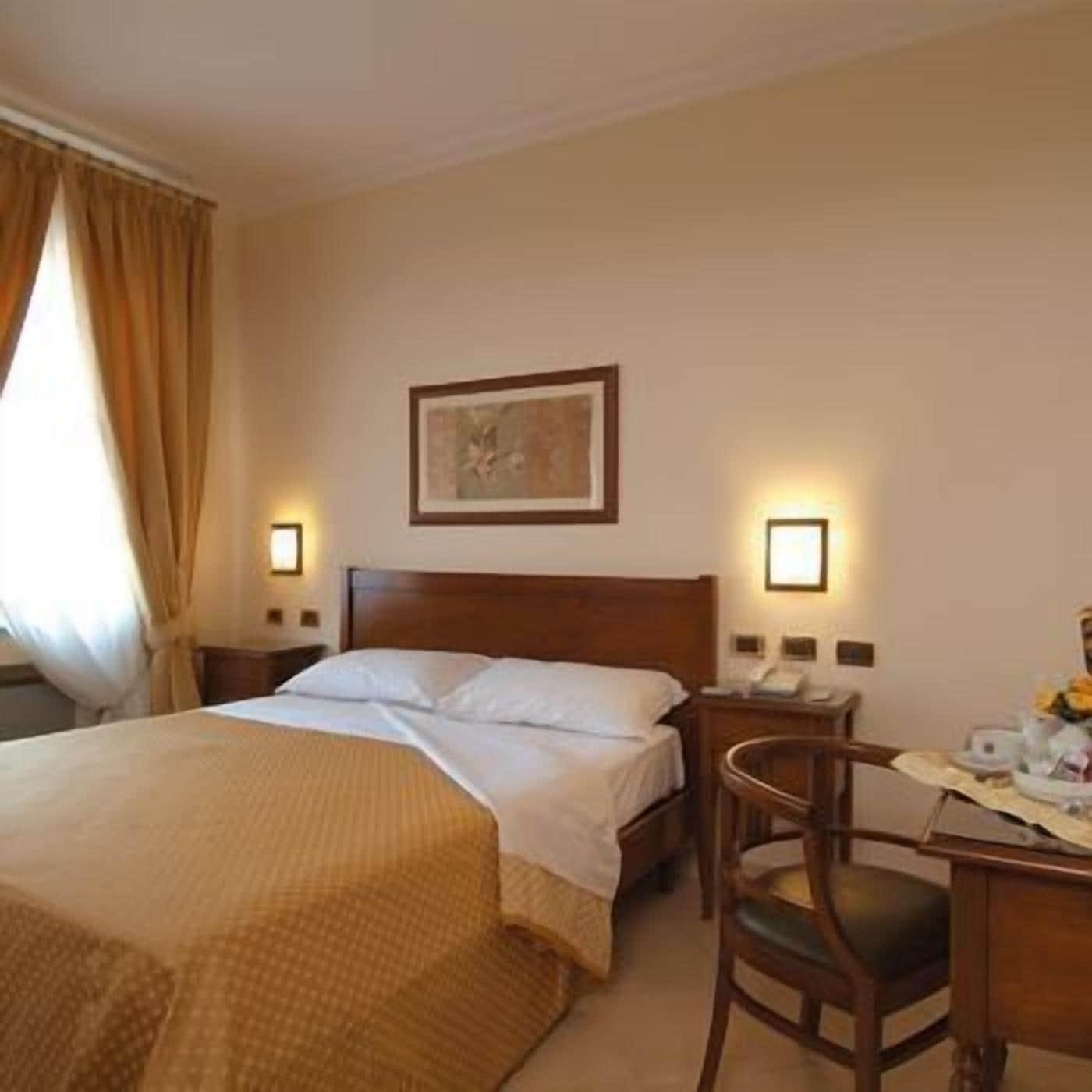 Buono Hotel Νάπολη Εξωτερικό φωτογραφία