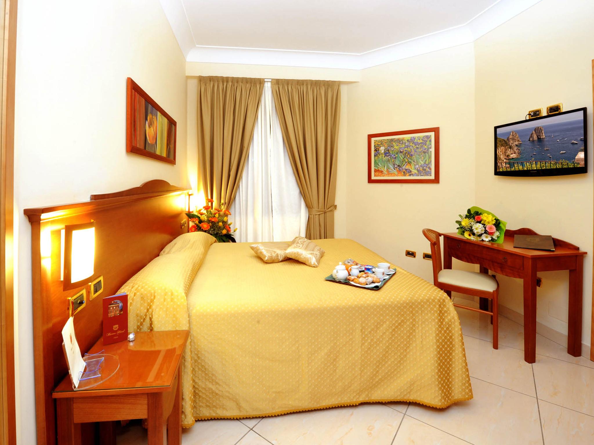 Buono Hotel Νάπολη Εξωτερικό φωτογραφία