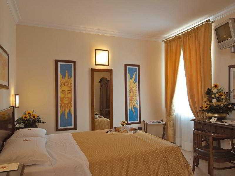 Buono Hotel Νάπολη Δωμάτιο φωτογραφία